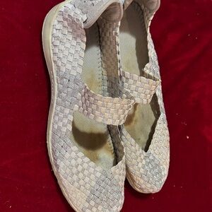 Women's Elegant Woven Sneakers - Beige